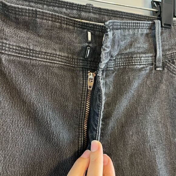 Lee Natural Straight Leg || SZ 12 Short || Dark Wash - Picture 7 of 9